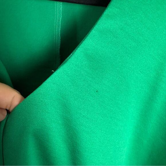 Lane Bryant Green V-Neck Flutter Sleeve Blouse 20 - Picture 5 of 12